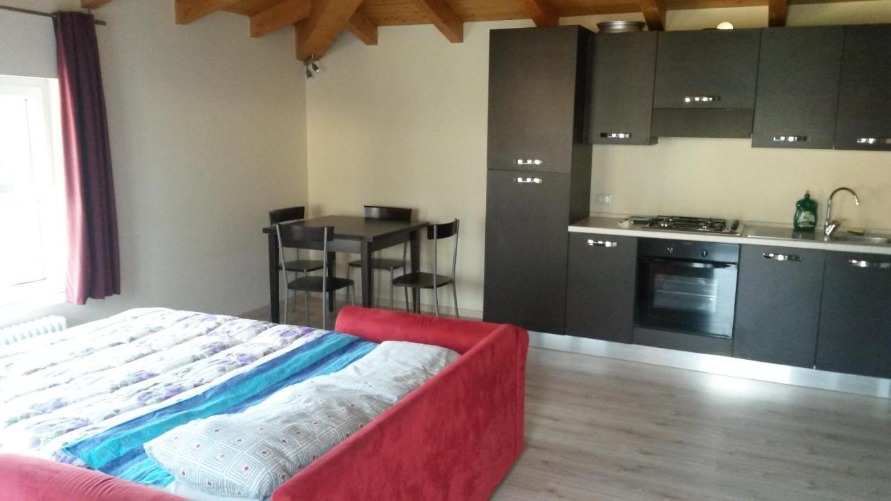 B&B " Guzzi - Inn " Mandello del Lario Eksteriør bilde